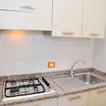 Comfy Seaside Flat Ideal For 5 Guests - Beahost 比比翁