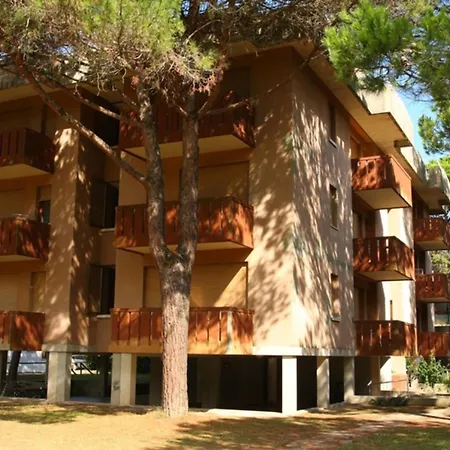 Comfy Seaside Flat Ideal For 4 Guests - Beahost Апартаменты *