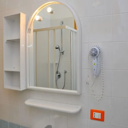Comfy Seaside Flat Ideal For 5 Guests - Beahost Διαμέρισμα *