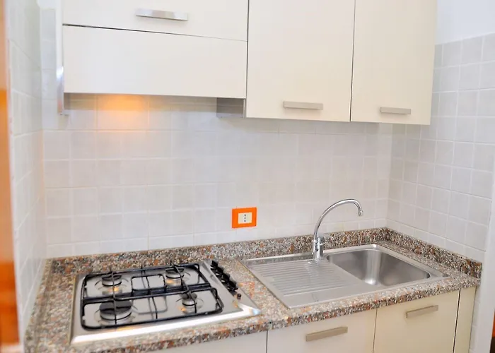 Comfy Seaside Flat Ideal For 5 Guests - Beahost Μπιμπιόνε