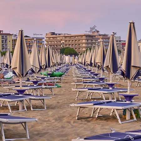 Comfy Seaside Flat Ideal For 4 Guests - Beahost Apartment *