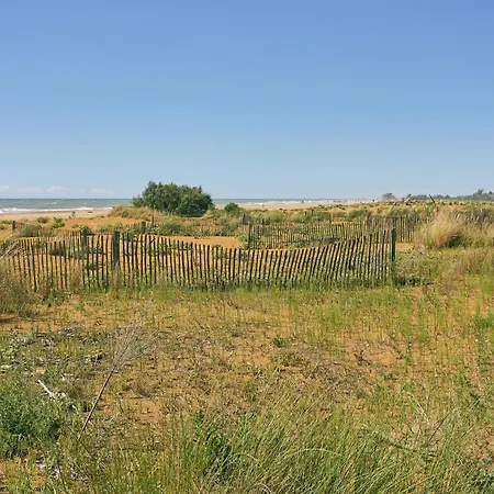 Comfy Seaside Flat Ideal For 5 Guests - Beahost *